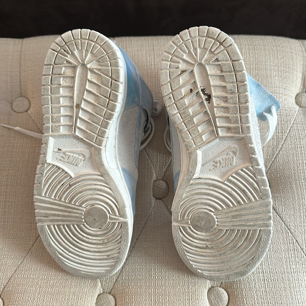 Nike High Tops - Picture 5 of 7